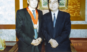 是什么东西从90年代初期火到现在，连老美都那么喜爱它？