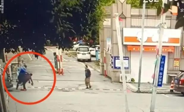 点击查看源网页