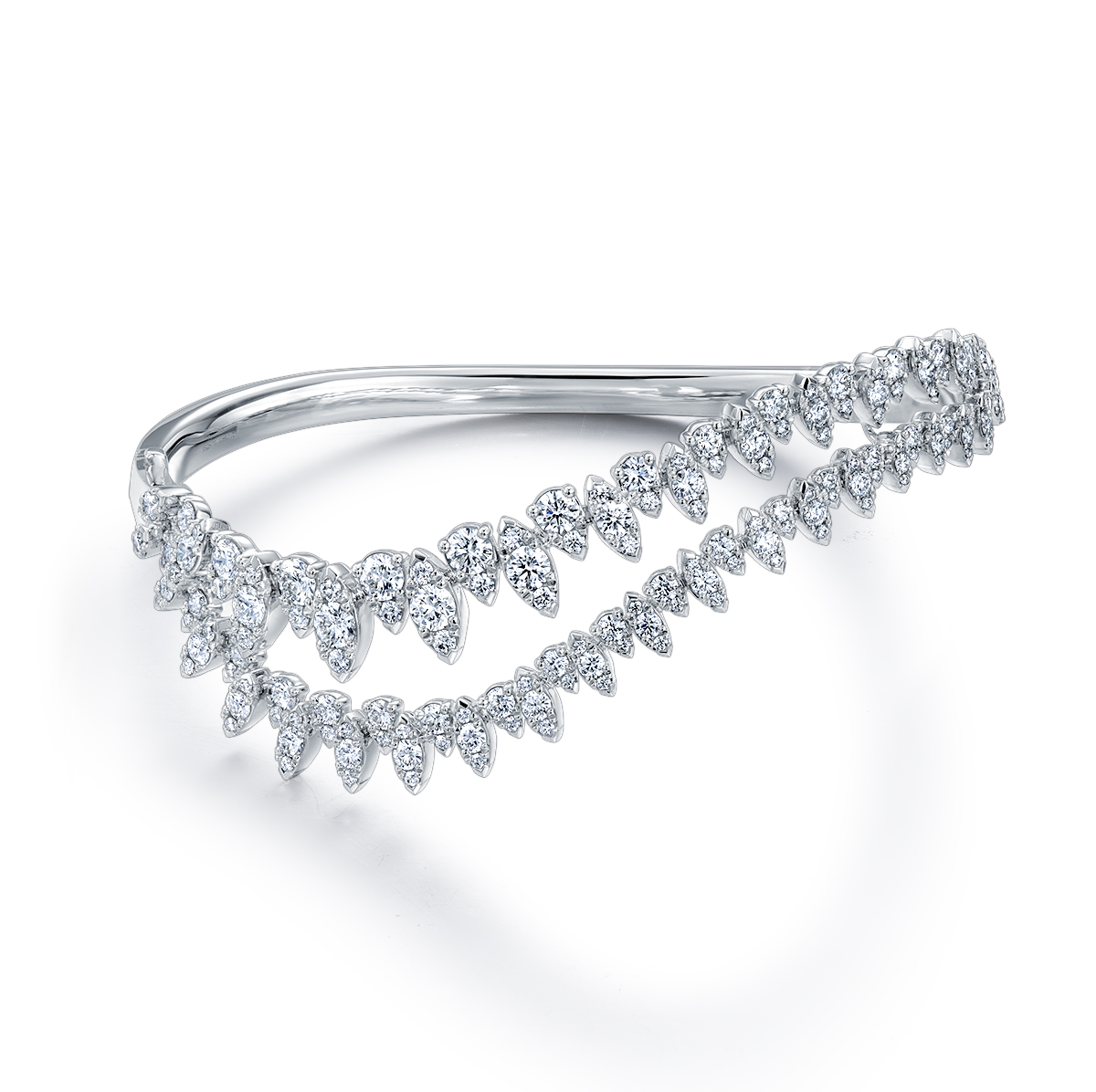 与大自然共舞 Hearts On Fire 为其标志性的 Aerial 系列注入新设计